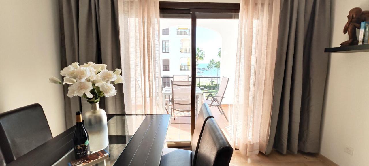 Puerto De La Duquesa Sea View Daire Manilva Dış mekan fotoğraf