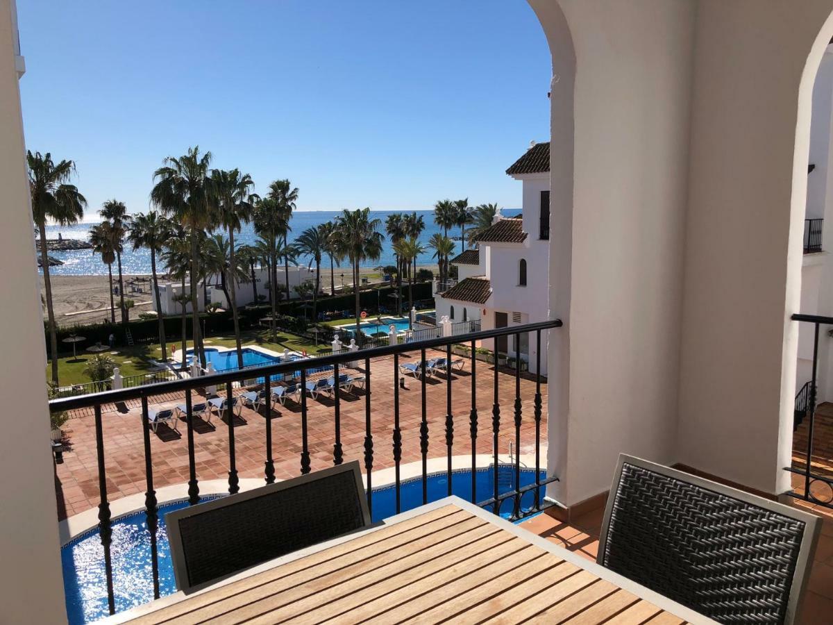 Puerto De La Duquesa Sea View Daire Manilva Dış mekan fotoğraf